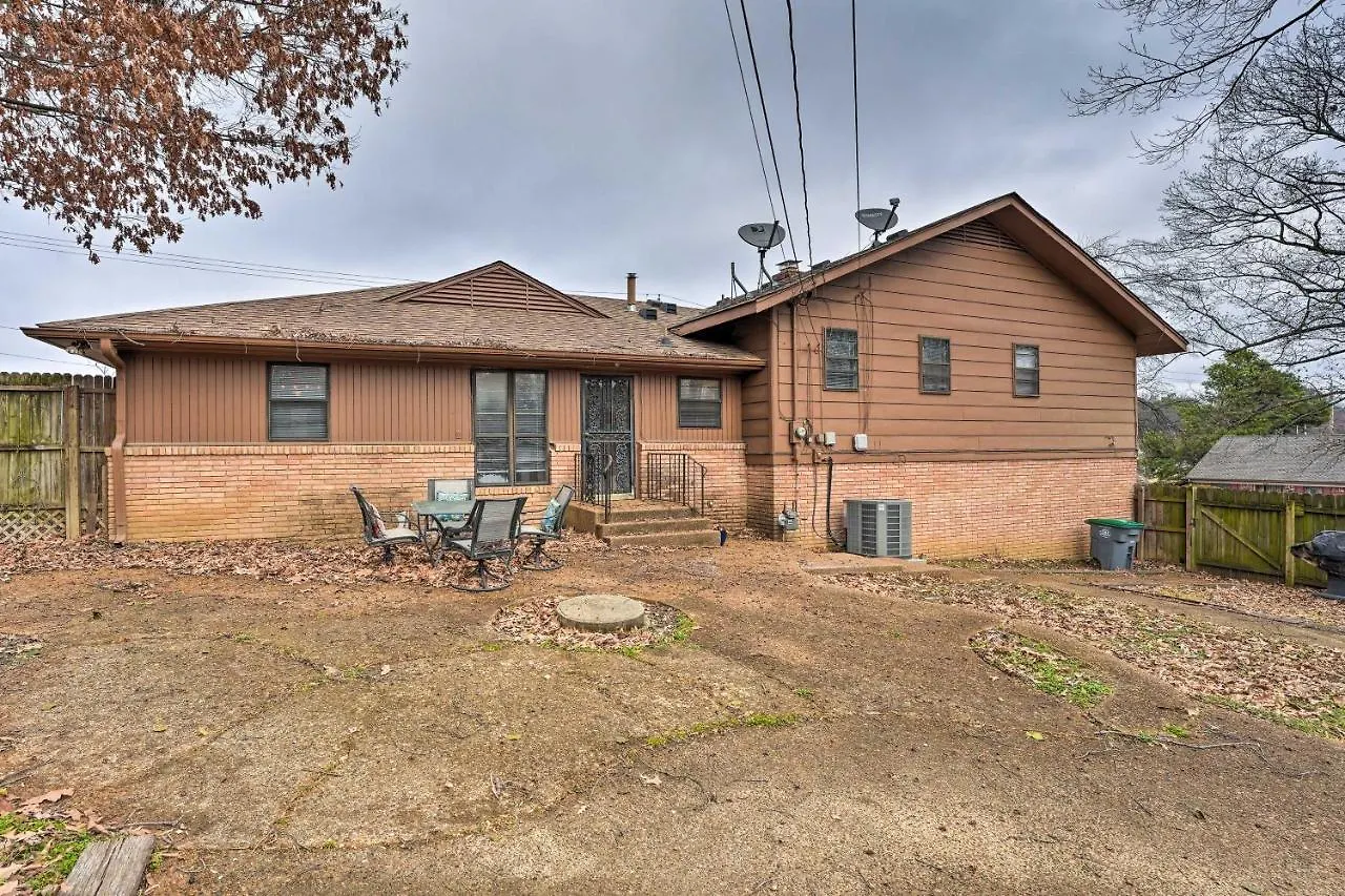 Memphis Vacation Rental - Half Mi To Graceland 0*,  米国